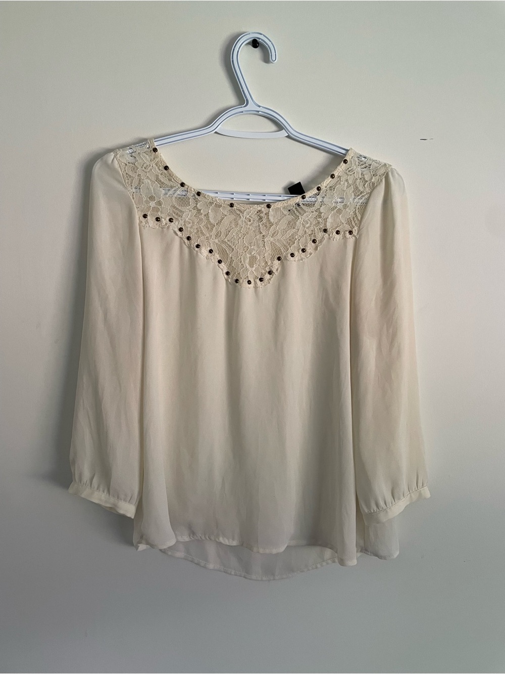 Forever 21 Cream Lace Yoke Blouse